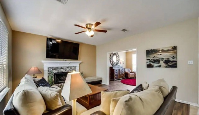 Luxury 5BR Oasis: Spacious & Relaxing Haven TEEUEU801