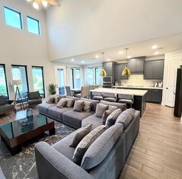 Luxury 5BR Retreat I Resort Access Near La Cantera