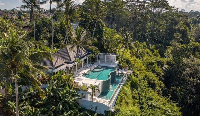 Luxury 5BR Villas Complex - Ubud Jungle Retreat