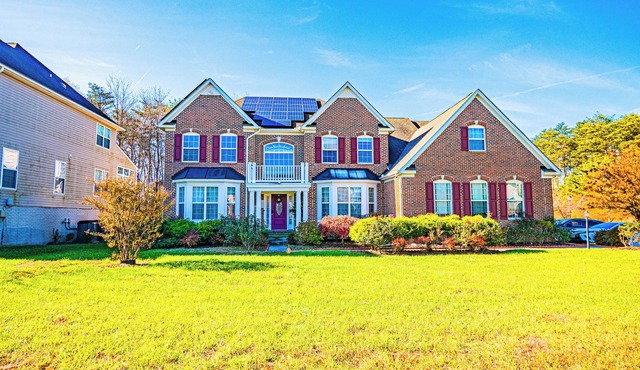 Luxury 5Brooms 4,5Baths Home &Free parking Near DC