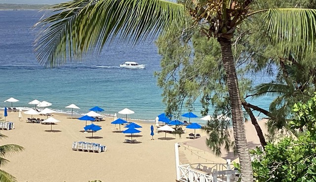 Luxury 5th FL Penthouse Hill Top Condos, Playa Alicia Beachfront Exquisite Views