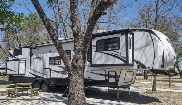 Luxury 5th Wheel