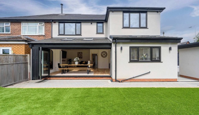 Luxury 6 Bed Near Manchester by City SuperHost