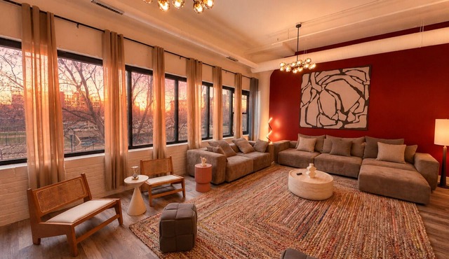 Luxury 6BR/3BA Group Stay in McCormick, Sleeps 12
