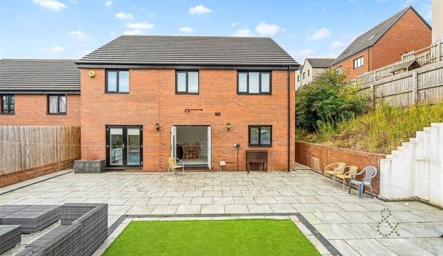 Luxury 6BR, 4 Parking Family & Contractor friendly