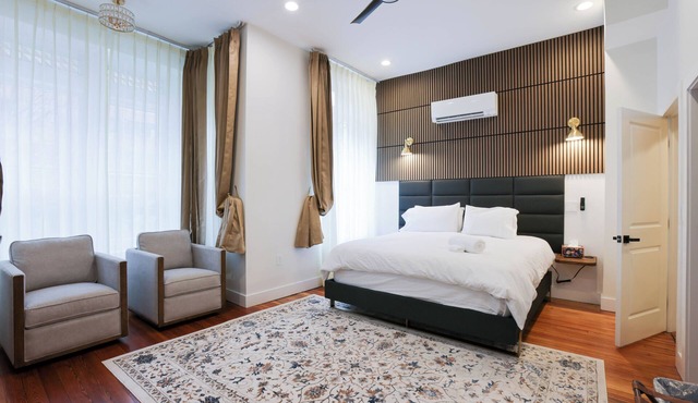 Luxury 6BR Dupont Circle Private Stay