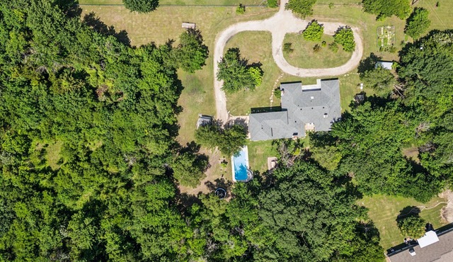 Luxury 6BR Estate w/Pool — 50 Min to AT&T Stadium, FIFA 2026