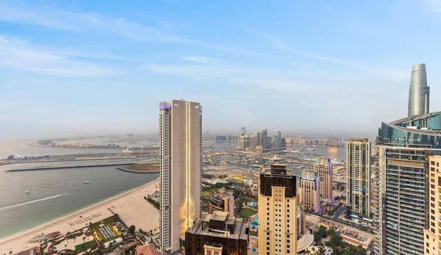 Luxury 6BR JBR Penthouse – Panoramic Sea Views, Steps to Marina Beach & The Walk
