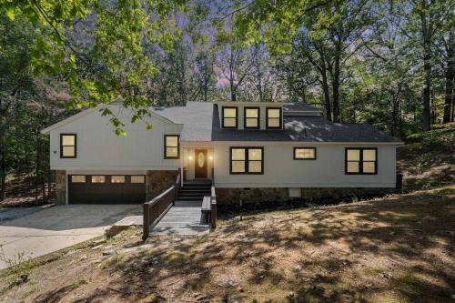 Luxury 6BR Private Estate Spa Bath Theater 2 Acres