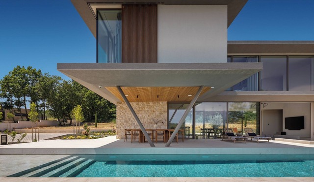 Luxury 6BR Spa Villa with Heated Infinity Pool