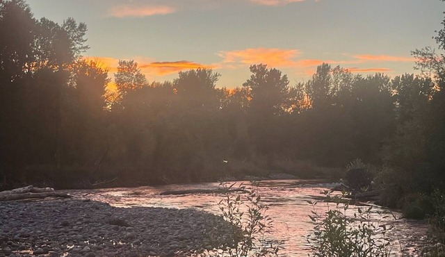 ★Luxury 7 Bedroom Home Near Bozeman with Private Gallatin River Access★