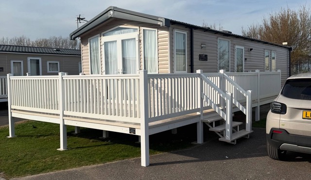Luxury 8-Berth Caravan in Camber Sands