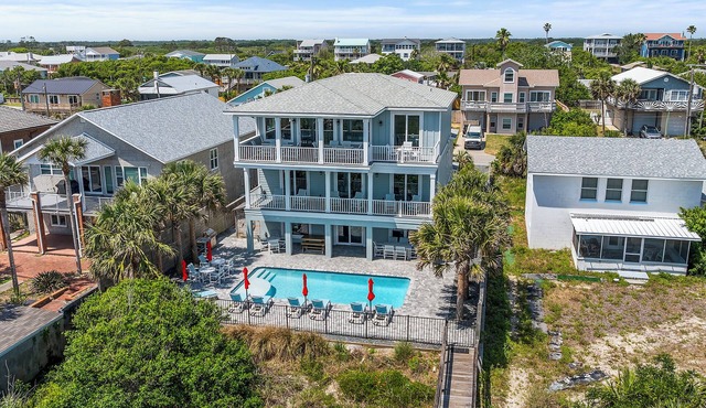 LUXURY 8BR OCEANFRONT, LARGE HEATED POOL, PRIVATE BOARDWALK, FOOSBALL!