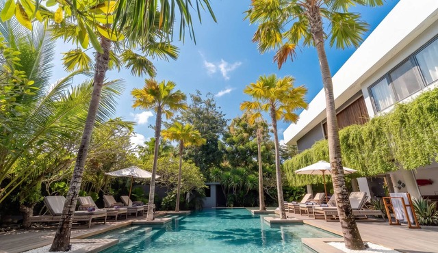 Luxury 9BR Bingin Villa - Large Pool, Near Beach