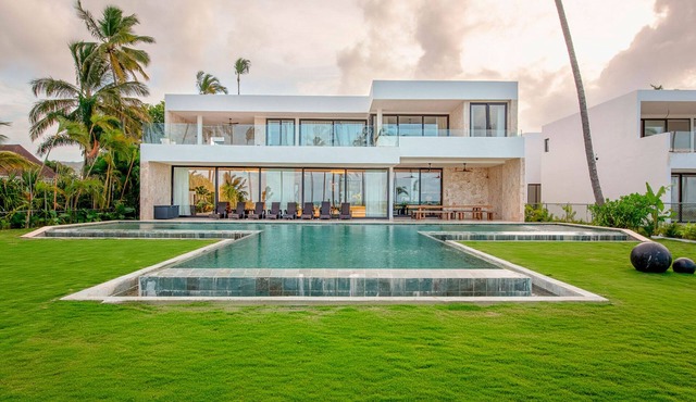 Luxury 9BR Beachfront Stunner with Private Pool