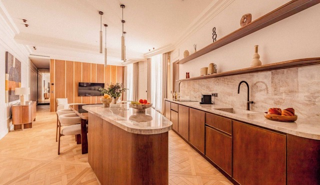 Luxury A/C Apt - 6P/3BDR - Arc de Triomphe