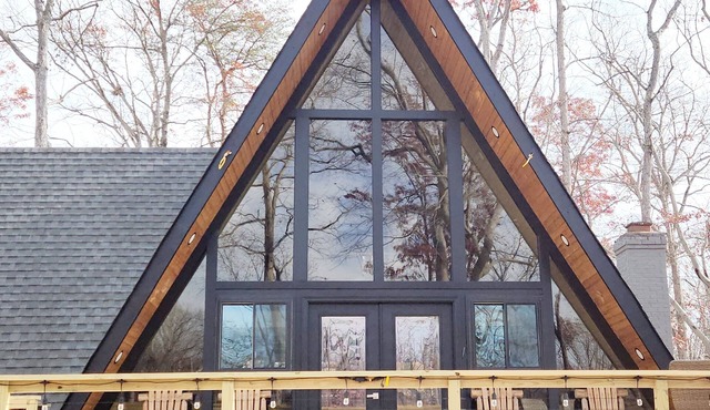 LUXURY A- FRAME CABIN LAKE VIEW