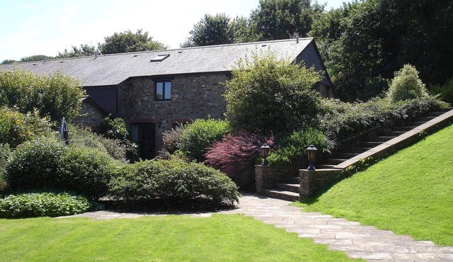 Luxury Accom nr Salcombe, Spring Barn, 5 Bedroom, Sleeps 10, 4 Star+, EV Charger