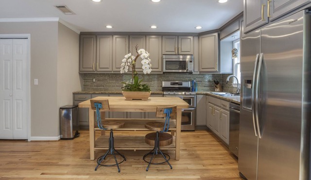 Luxury accommodation from Alana's luxury homes