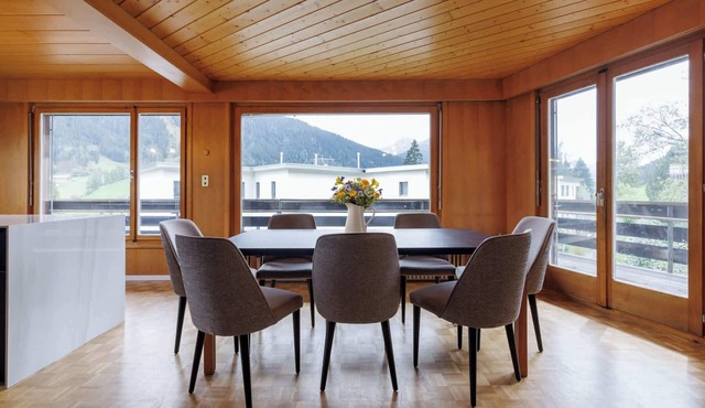 Luxury Alpine Retreat Mountain View Near Lift