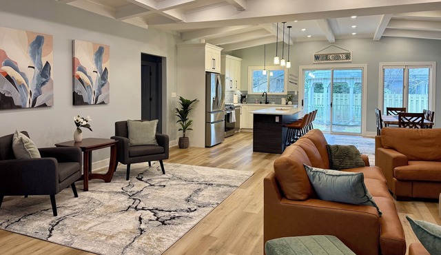 Luxury and Cozy Family Home