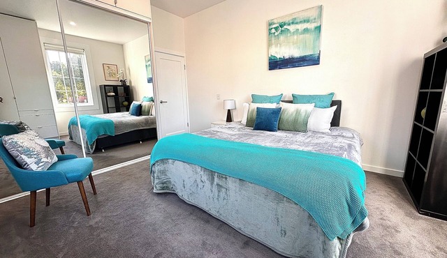 Luxury and Grandeur apartment N1 in Hawthorn