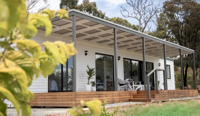 Luxury and seclusion in the Adelaide Hills with breathtaking views