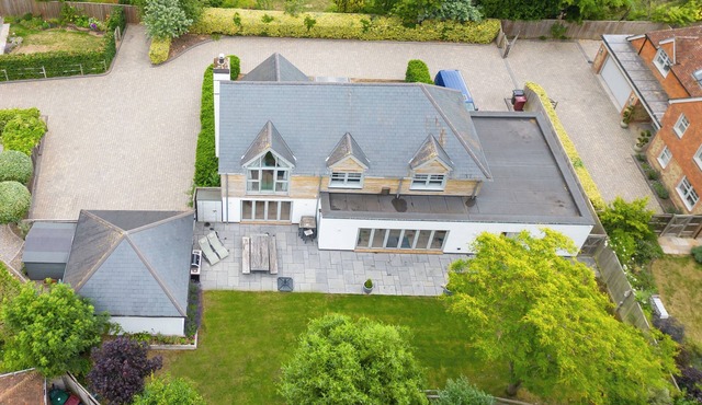 Luxury and Spacious 5 bed House, 5 Minutes Walk From Bosham Estuary