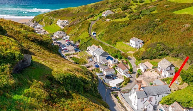 Luxury and stylish accommodation just a short walk to the beach