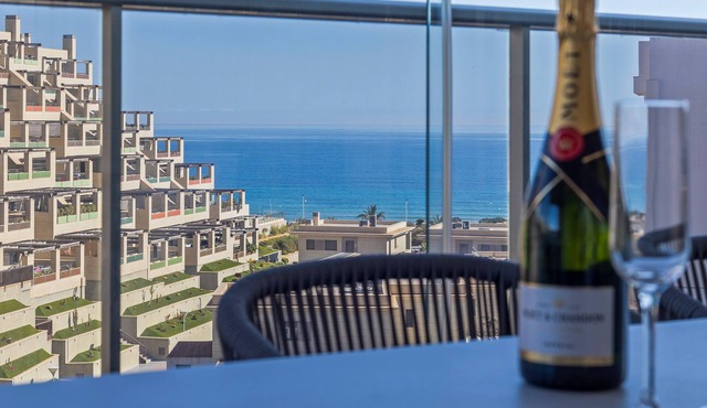 Luxury apartment, sea view, Arenales del sol