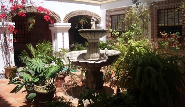 LUXURY APARTEMENT IN THE HISTORIC CENTER OF CORDOBA.PRIVATE PARKING