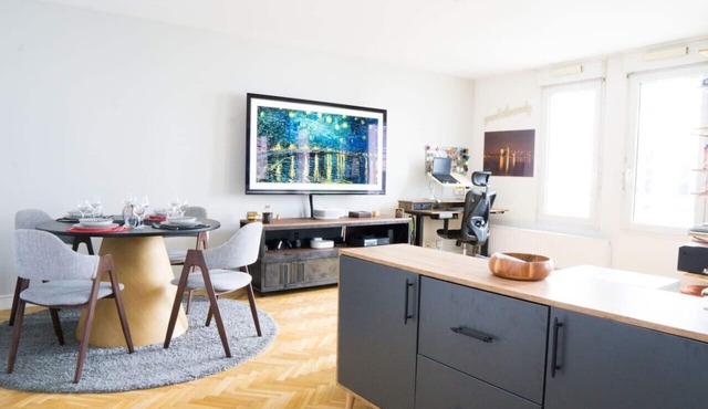 Luxury apartment 10 minutes from Paris