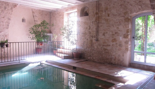 LUXURY APARTMENT (4-6 PEOPLE) IN A 17TH CENTURY RESIDENCE