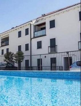 Luxury Apartment Ani 100m to See with Pool & Parking