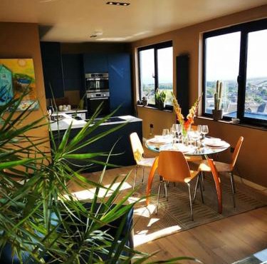 Luxury Apartment Brighton and South Downs National Park, Free Parking, animals on request daily fee