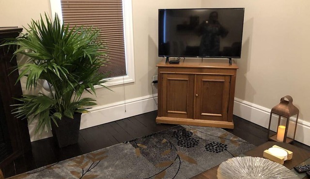 Luxury apartment Holiday Lets Unit 2 near Stratford Museum