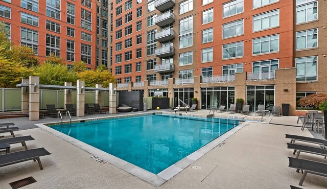 Luxury Apartment in heart of Reston 1 bedroom