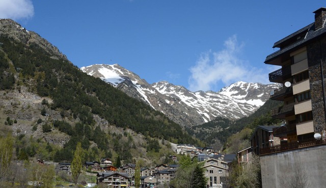 Luxury Apartment in the heart of the mountains, Arinsal Andorra