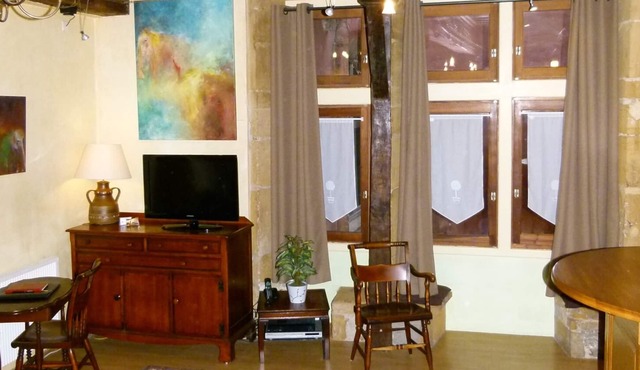 Luxury apartment in XVth century building