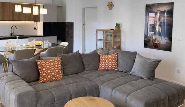Luxury Apartment Ivo with Jacuzzi near the beach - Two Bedroom Apartment