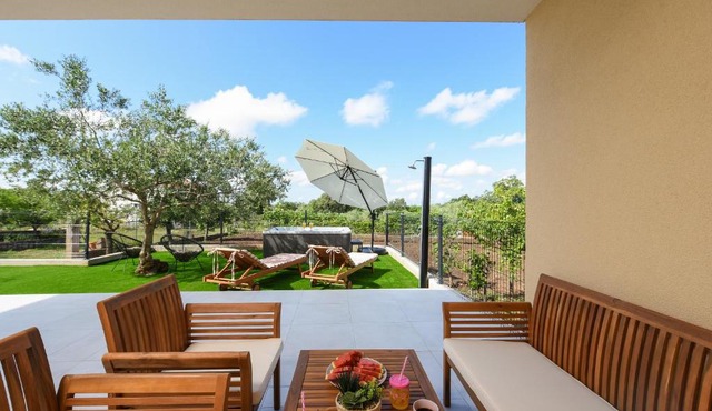 Luxury apartment Laly