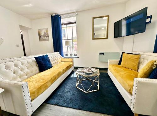 Luxury apartment, Mountain View in a Heritage Town