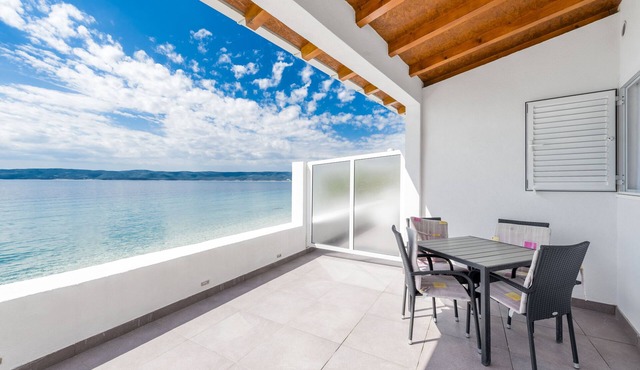 Luxury apartment on the beach 2