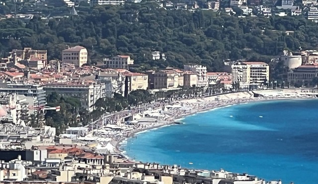 Luxury apartment - Panoramic sea and mountain views.