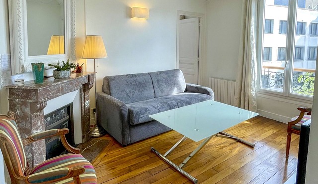 LUXURY APARTMENT PARIS