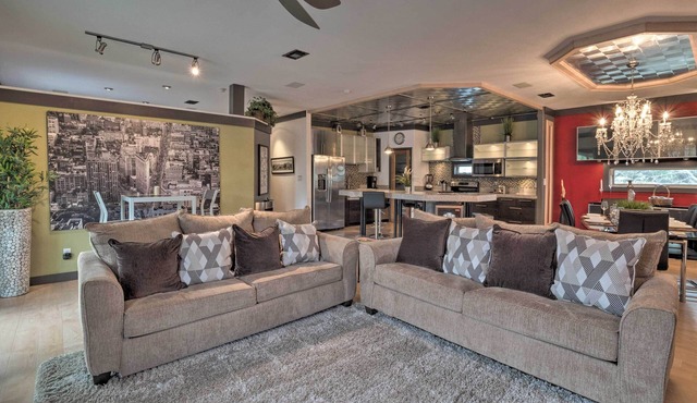 Luxury Apartment: Walk to Bus + 1 Mi to Downtown!