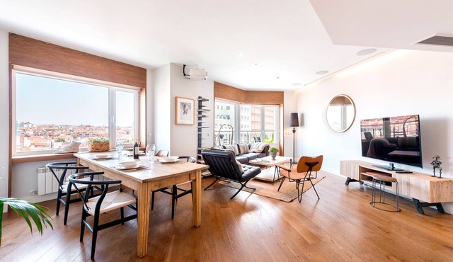 Luxury Apartment with 24h Concierge. Plaza España