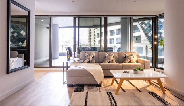 Luxury Apartment with Big Balcony