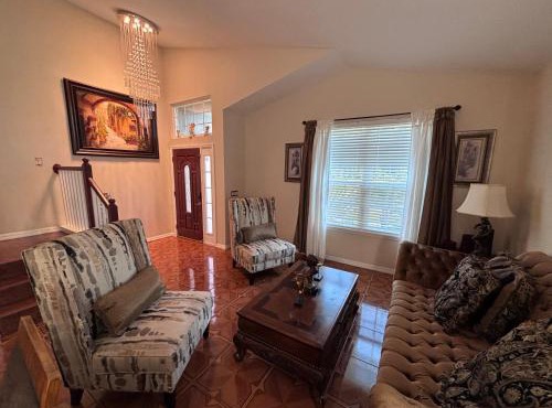 Luxury Apartment with Lake view