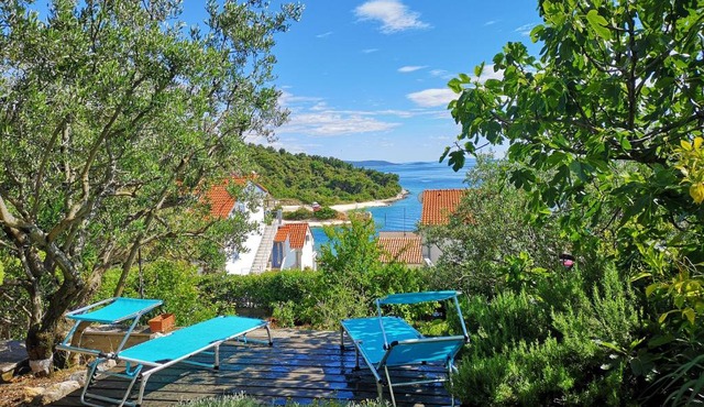 Luxury apartment with own terrace and sea view